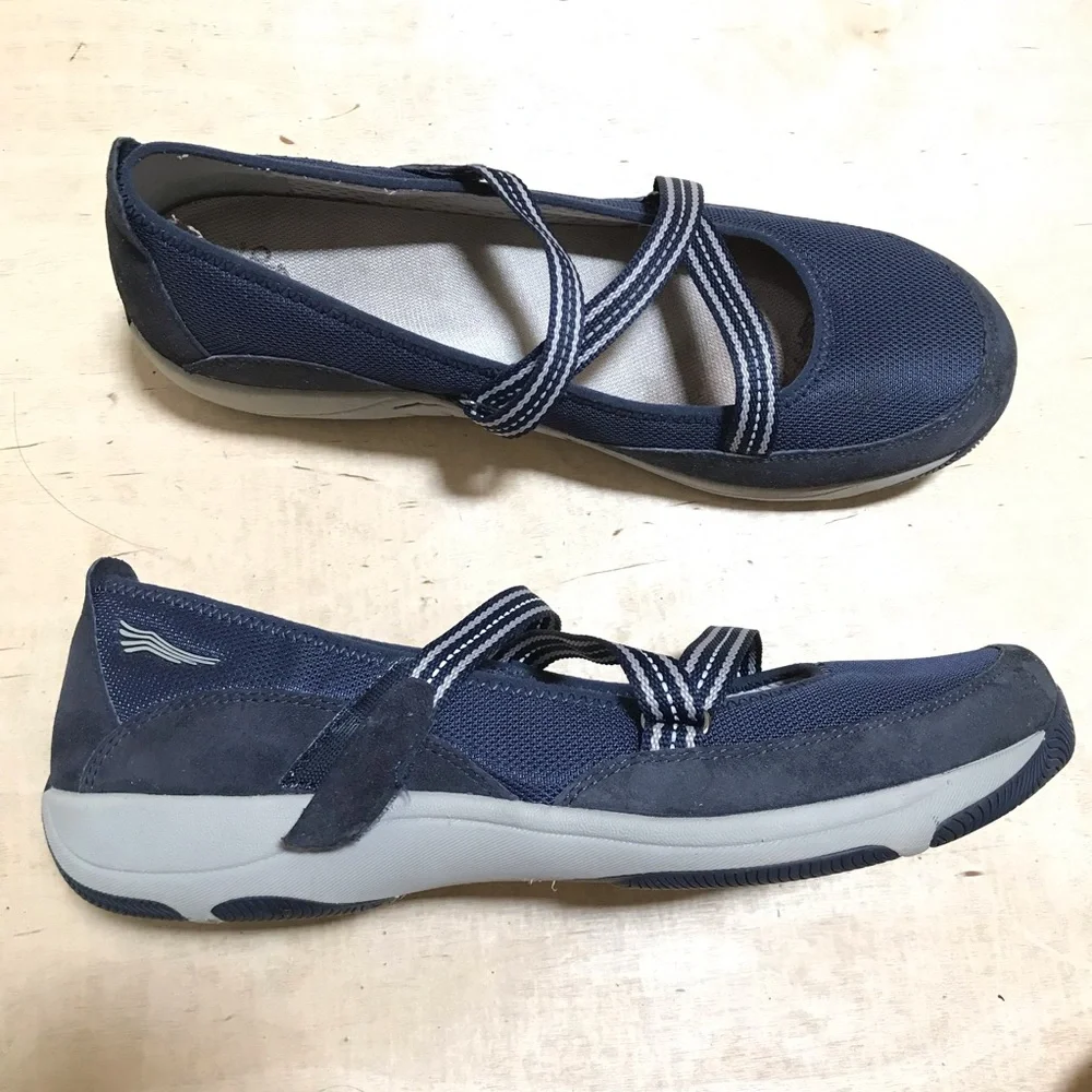 Dansko Women's Hazel Navy Suede Slip On Sneakers Size EU 42